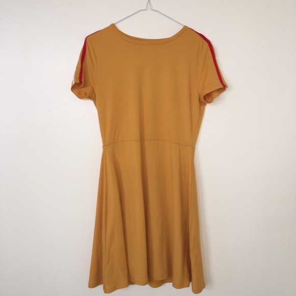 smooth yellow skater dress - Picture 3 of 3